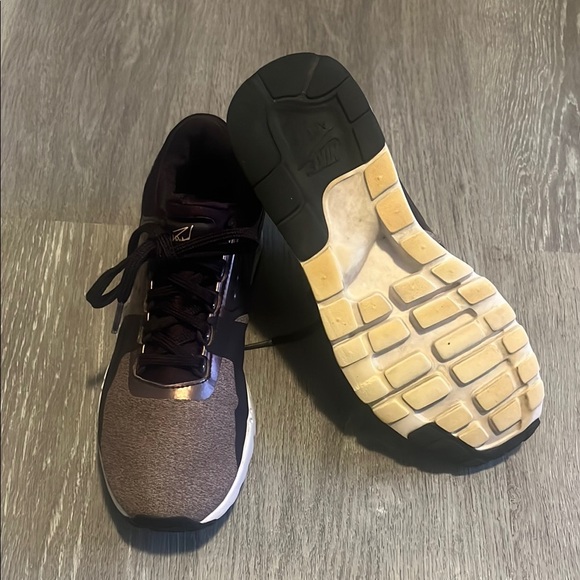 Nike Air Max Zero Night Maroon Sneakers - Picture 5 of 9